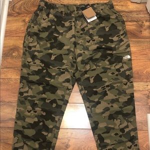 North Face Men’s Camo Class V Pants